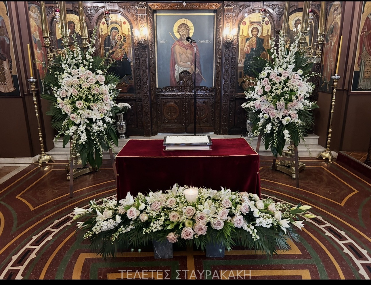 Στολισμός με λευκούς τόνους